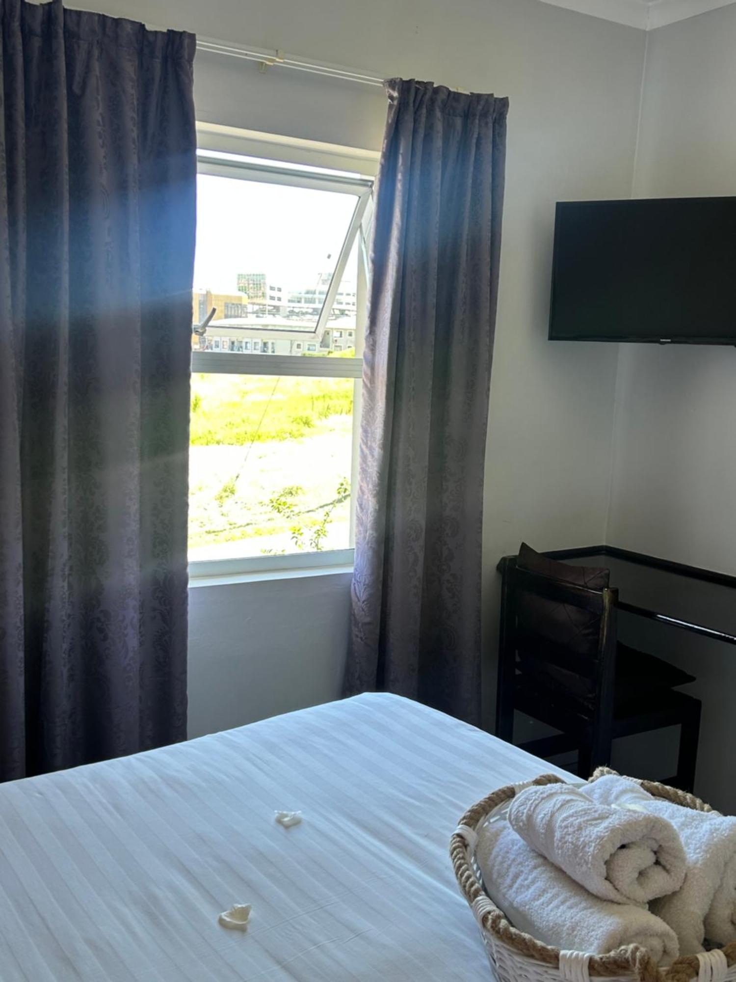 Skyfly Bed & Breakfast Manzini Esterno foto
