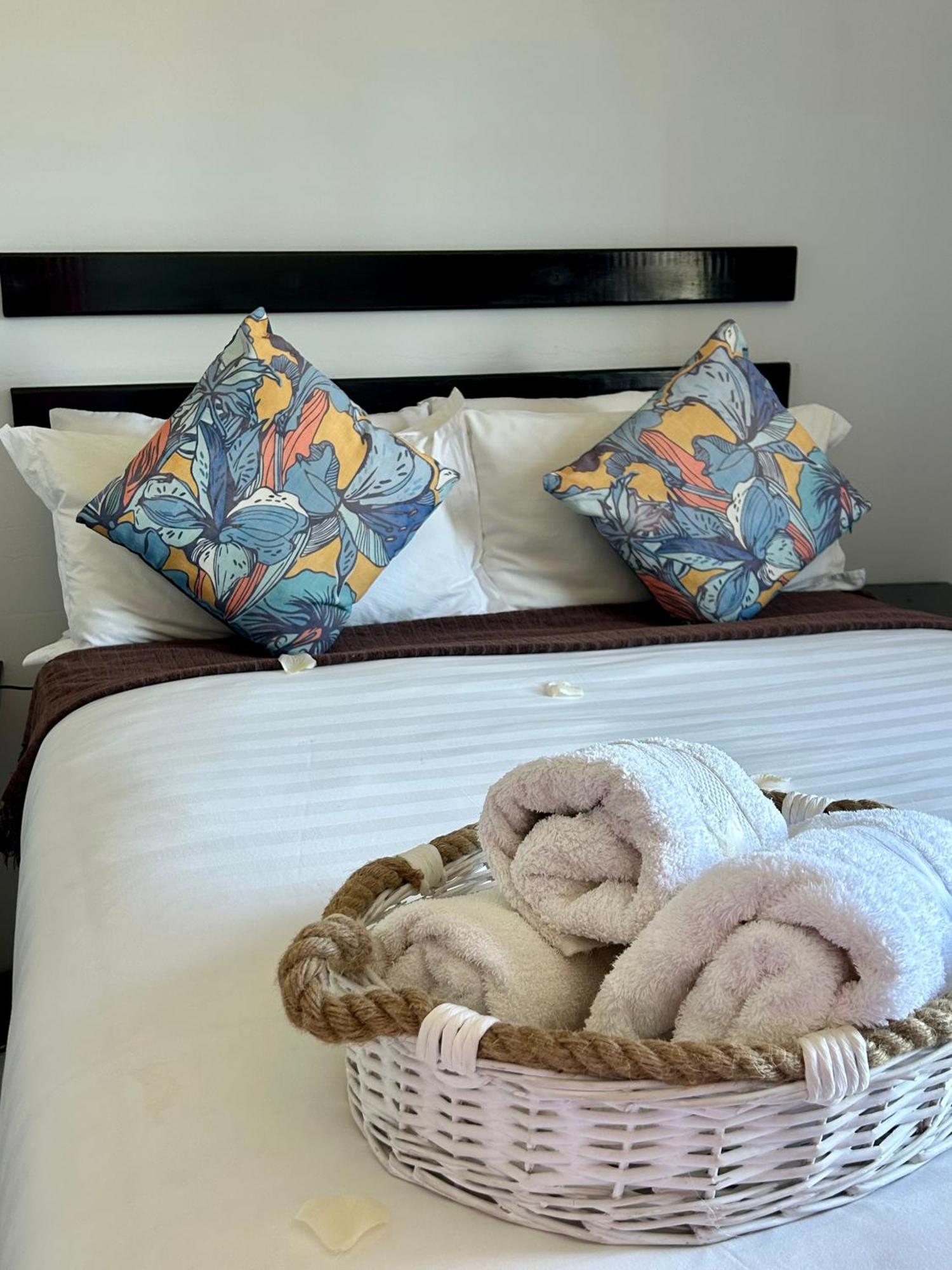 Skyfly Bed & Breakfast Manzini Esterno foto